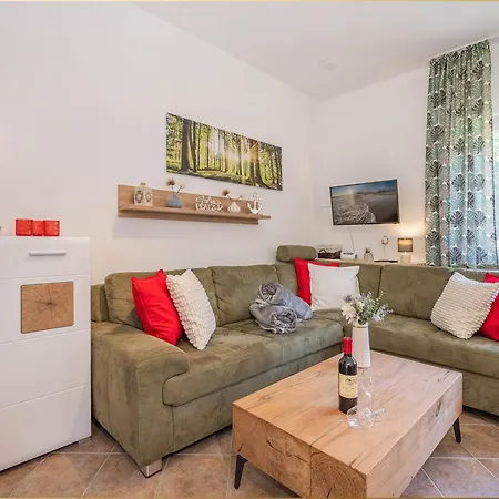 Emil Apartamento